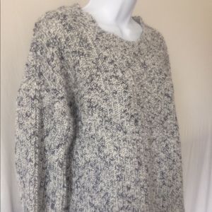 ColdWater Creek gray heavy sweater size M (10-12)